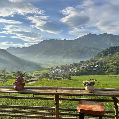 Zoni Home Tram Tau Cham Ta Lao エクステリア 写真