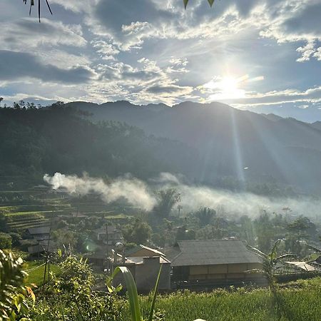 Zoni Home Tram Tau Cham Ta Lao エクステリア 写真