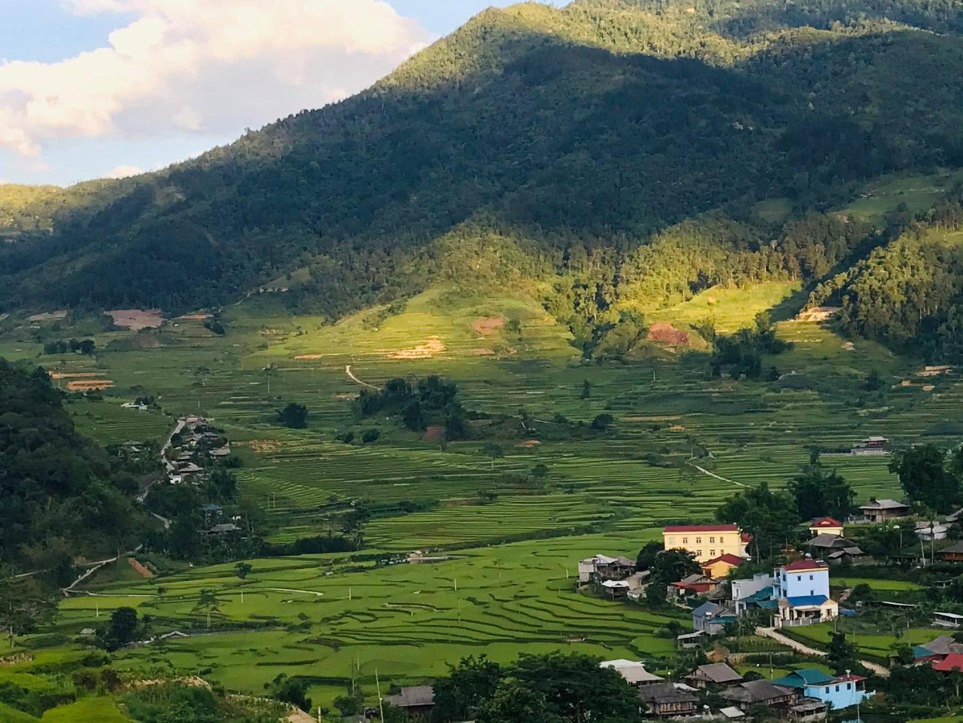 Zoni Home Tram Tau Cham Ta Lao エクステリア 写真