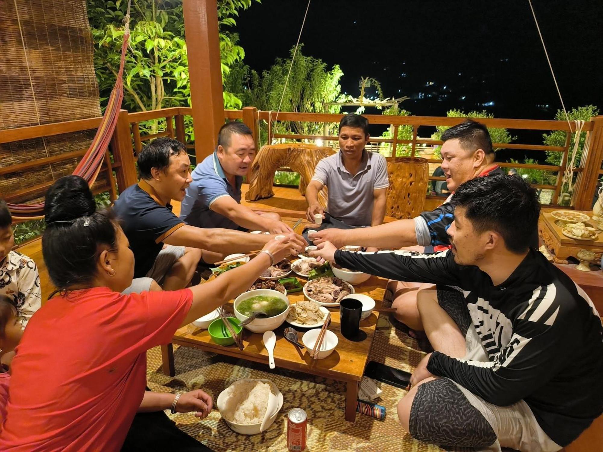Zoni Home Tram Tau Cham Ta Lao エクステリア 写真