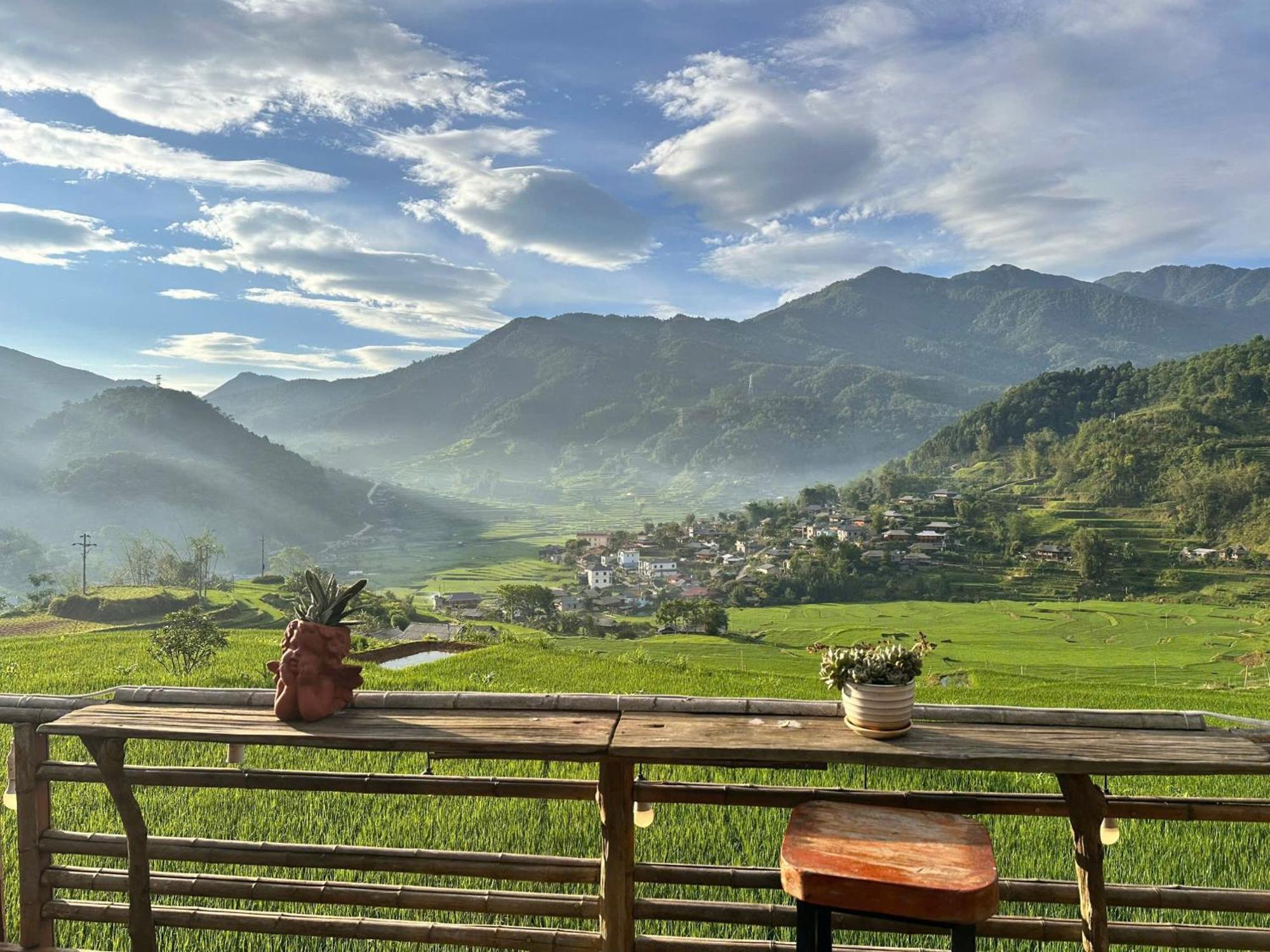 Zoni Home Tram Tau Cham Ta Lao エクステリア 写真
